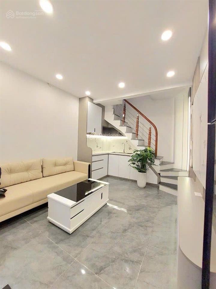 Bạch mai  nhà mới  4 tầng  3.45 tỷ  ở ngay  ngõ thông  tiện ích vô vàn  kinh doanh sầm uất