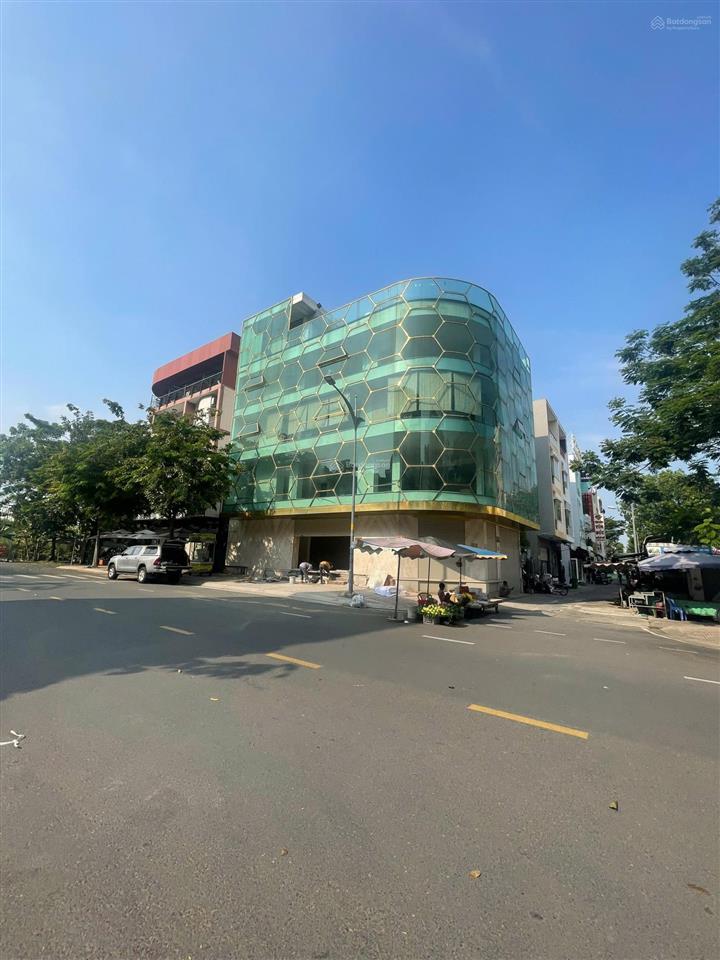 Góc 2 mặt tiền huỳnh văn bánh, pn  dt 7 x 25m  5 tầng  hđt 160 triệu/tháng  giá 29 tỷ