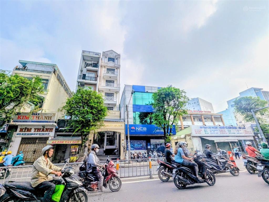 Ngộp bank bán rất gấp mặt tiền xô viết nghệ tĩnh  dt 5.3x27m  4 tầng  hđt 70 tr/th  giá 25 tỷ