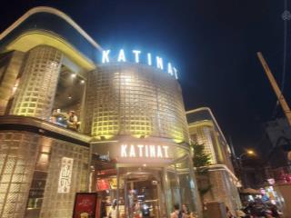 Góc 2 mt cộng hòa  thăng long, q. tân bình  15x31m, 486m2  4 tầng  hđt 320 triệu  giá 60 tỷ