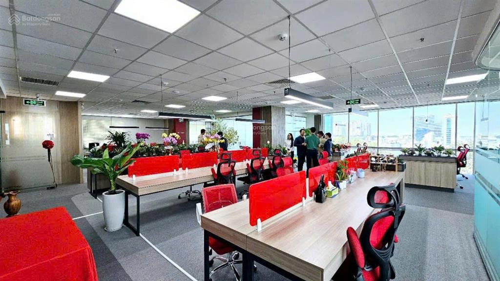 Tòa nhà góc 2 mt hoàng sa, q1  dt 17x25m, dts 1730m2  hầm 7 tầng  hđt 320 tr/tháng  giá 75 tỷ