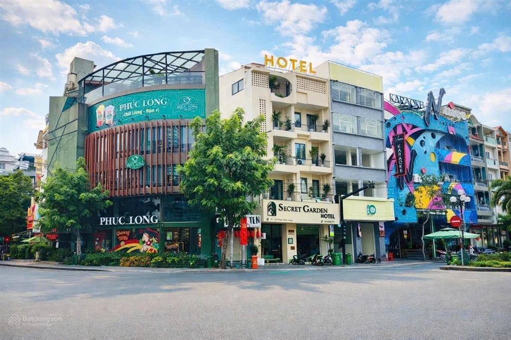 Gấp bán nhà đường 3/2, quận 10  dt 5.2 x 16m  4 tầng  hđt 35 triệu/tháng  giá 20 tỷ