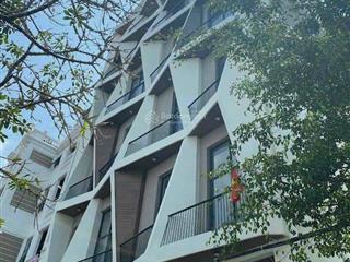 Tòa nhà tốt nhất sg! mt đặng thùy trâm  dt 13x25m  hầm 6 tầng  hđt 250 triệu/tháng  giá 85 tỷ