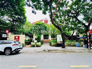 Ngộp bank bán gấp mặt tiền đinh tiên hoàng, q1  dt 15 x 26m, 362m2  ctxd 2 hầm 12 tầng  100 tỷ