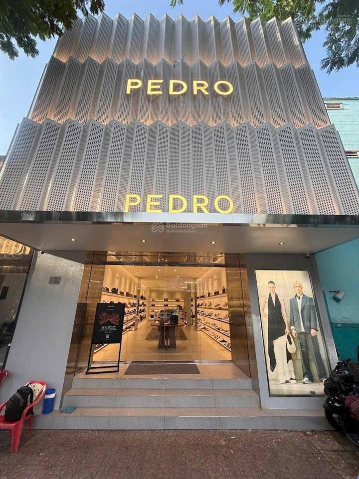 Định cư gấp bán mặt tiền nguyễn thị minh khai q1  dt 4.3 x 17m  4 tầng  hđt 55 tr  giá 36 tỷ