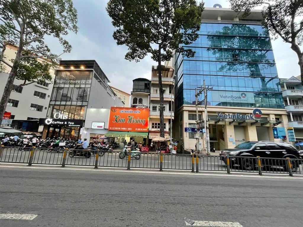 Bán mặt tiền lê quang định, bình thạnh  dt 9.2 x 35m  3 tầng  hđt 60 triệu/tháng  giá 39 tỷ