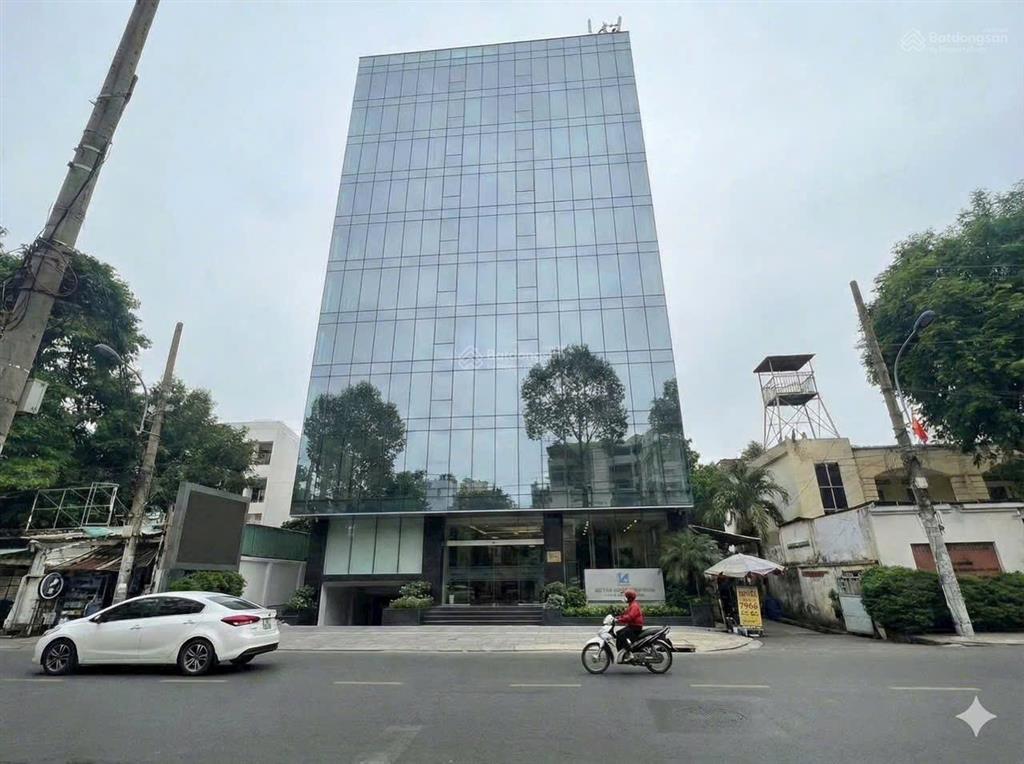 Tòa nhà góc 2 mt hoàng sa, q1  dt 17x25m, dtsd 1730m2  hầm 7 tầng  hđt 320 tr/tháng  giá 75 tỷ