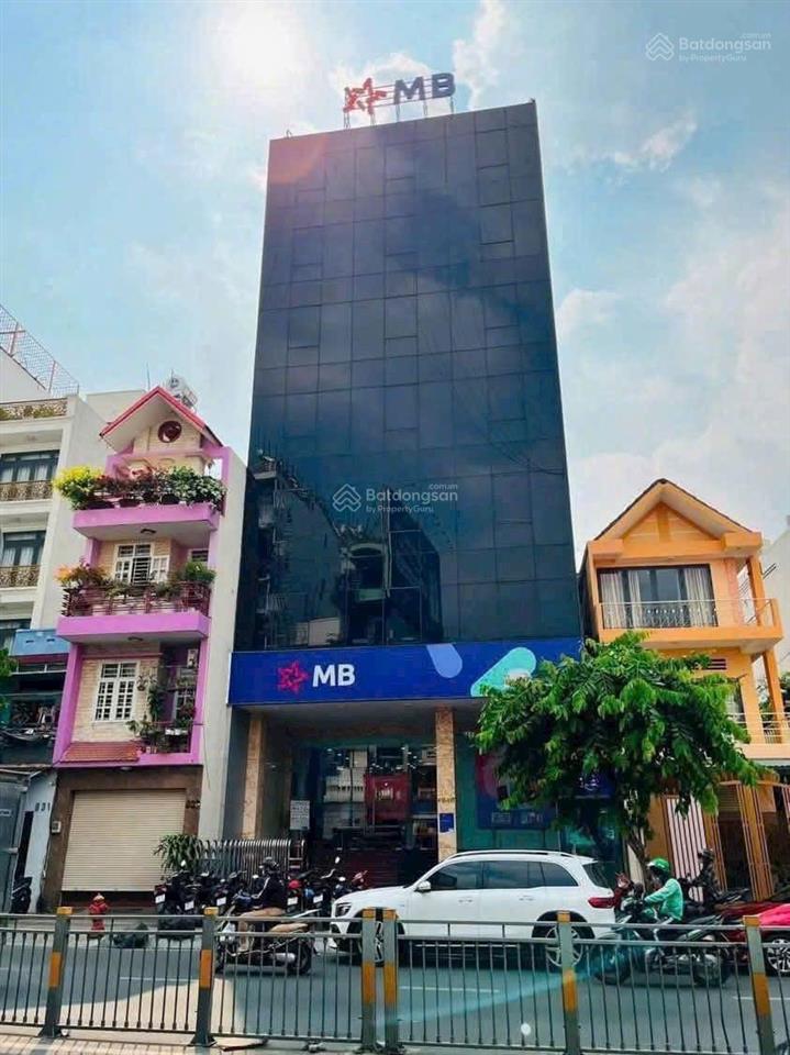 Tòa nhà mặt tiền nguyễn đình chiểu, q1  dt 10x30m  hầm 8 tầng  hđt 250 triệu/tháng  giá 79 tỷ