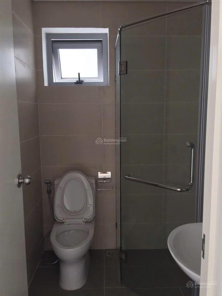 Bán chung cư có không gian nội khu tốt bể bơi và tiện ích đầy đủ
