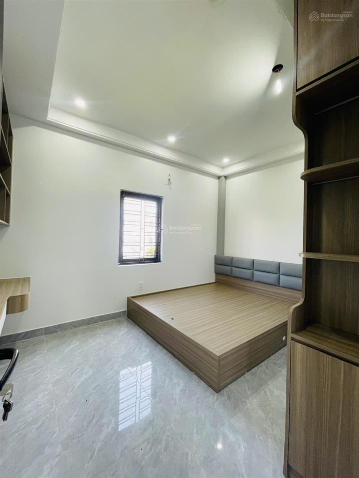 Ngay tuyến 2 quốc lộ 10 nhà 3 tầng full nội thất nguy cơ ra gần mặt đường giá siêu rẻ 1,99tỷ