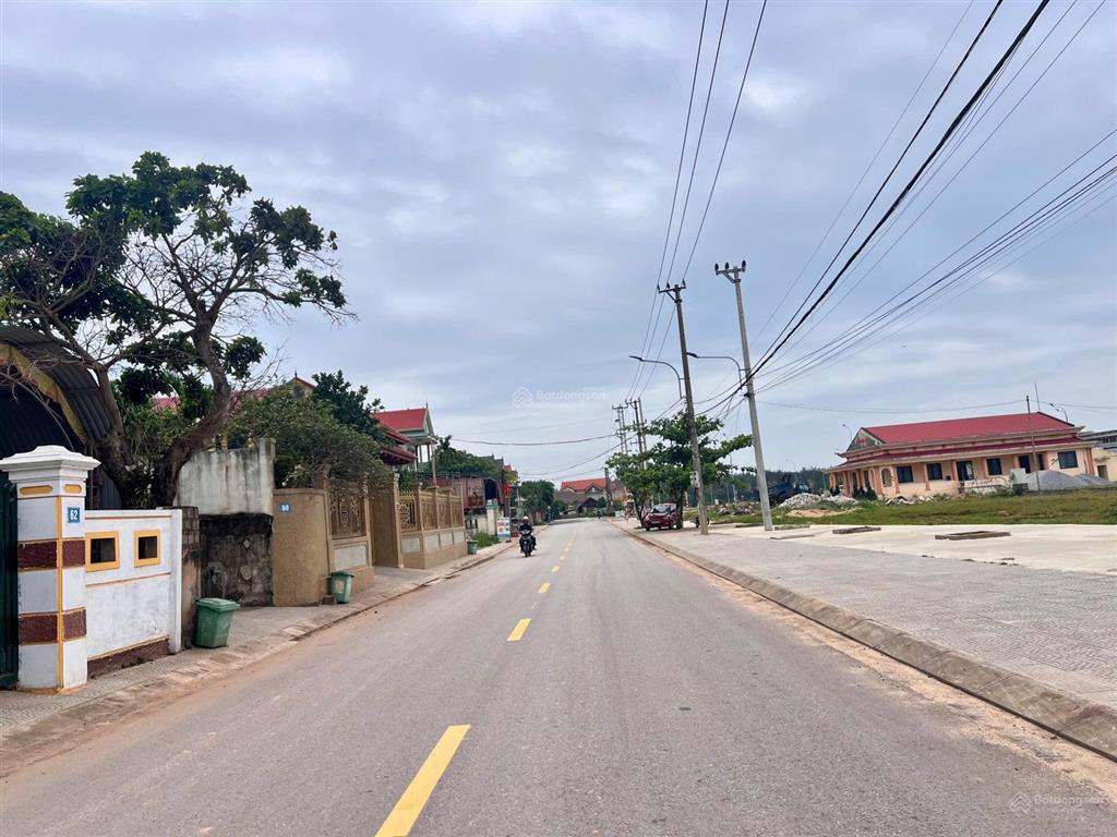 Mặt tiền khu dự án cao thắng  kế bên nhà ở xã hội lộc ninh cực đẹp , hiếm khi có hàng bán ra