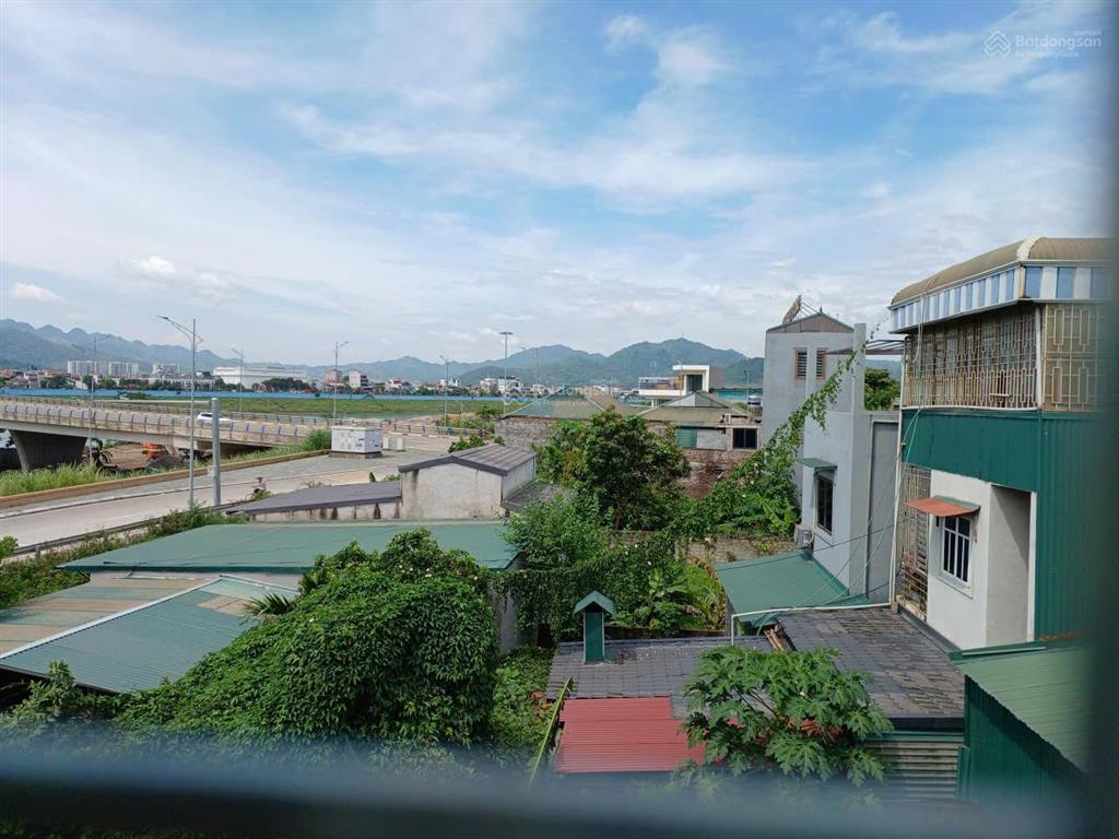 Bán nhà view sông đà phường hòa bình, tỉnh phú thọ
