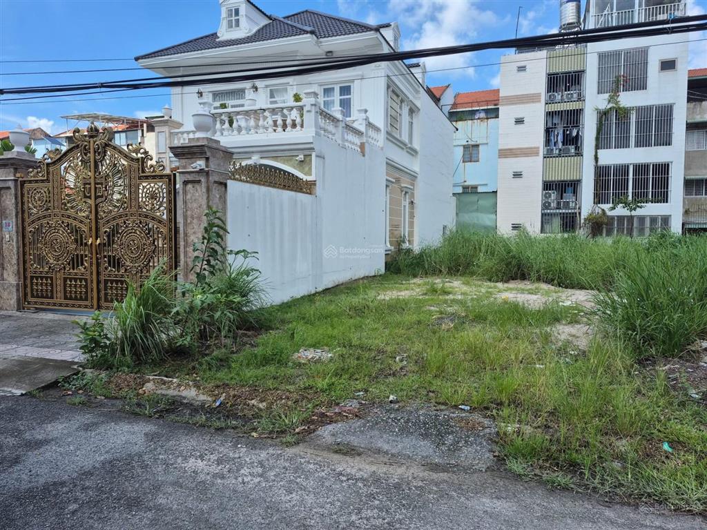 Bán đất tái định cư đẹp đối diện công viên 250m full thổ cư  giá chỉ 6,5 tỷ