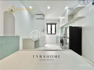 Siêu phẩm ban công thang máy full tiện nghi