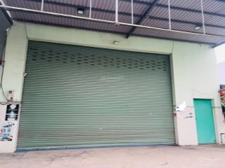 Cho thuê mặt bằng đẹp 10x30m vị trí kinh doanh tốt