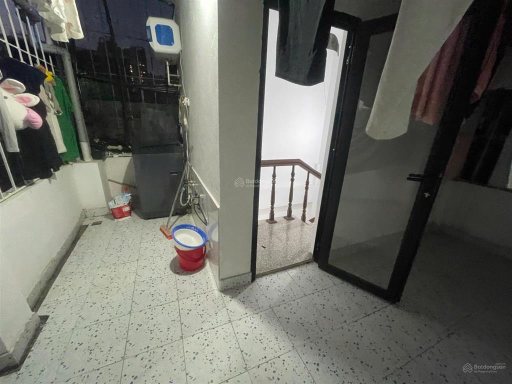 Nhà chính chủ sổ đổ sau quy hoạch ra gần mặt đường, đang cho thuê với dòng tiền 14 triệu/ tháng