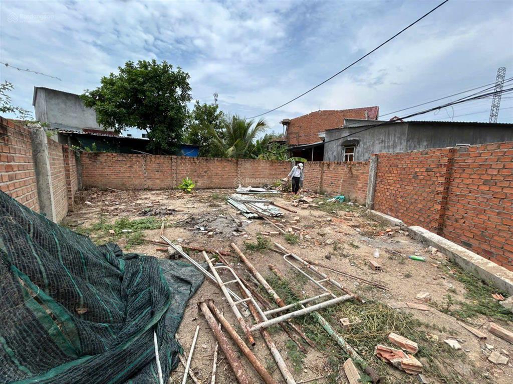Bán rẻ lô đất full thổ cư gần chợ vĩnh thái