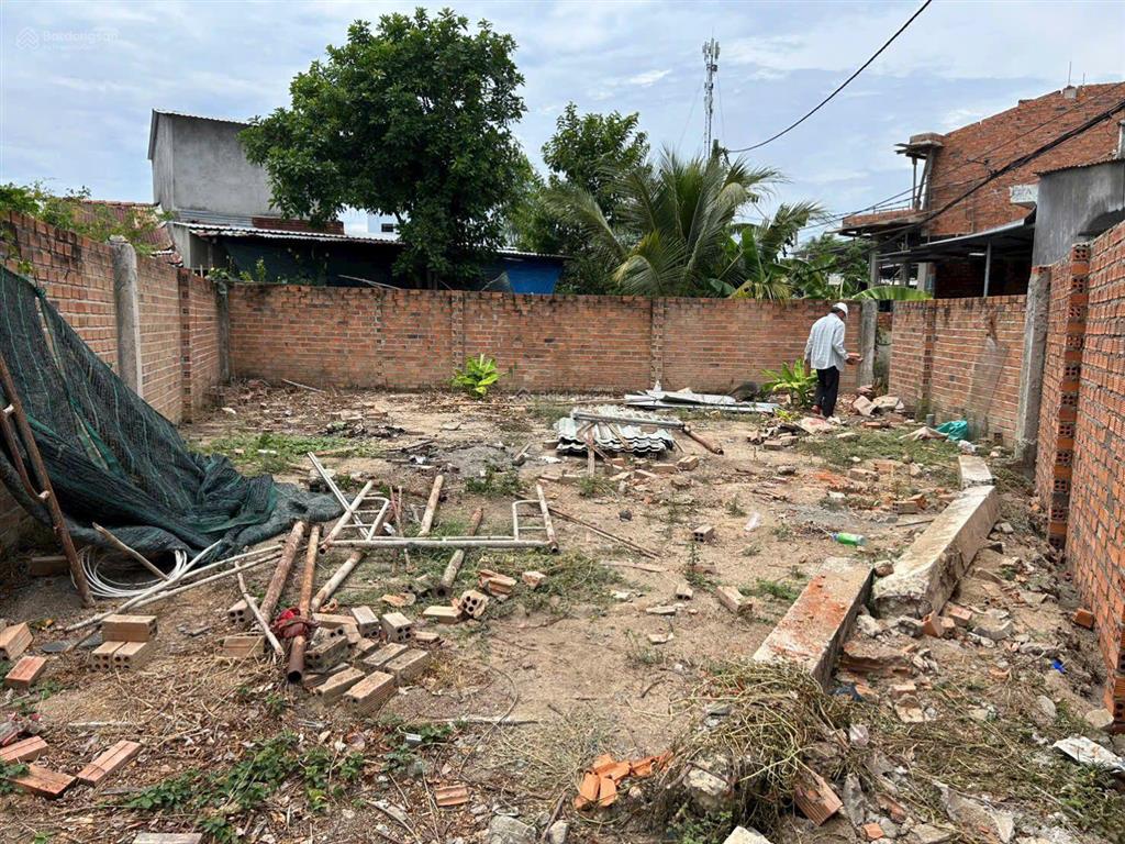 Bán rẻ lô đất full thổ cư gần chợ vĩnh thái