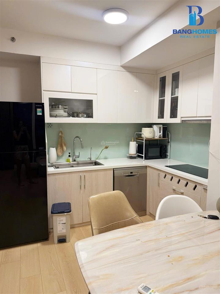 Bán căn 2pn, 62m2 tại the park residence 3,1 tỷ thương lượng mạnh  em luân 0794 334 ***