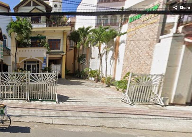 Bán nhà mặt phố đường 2.4, dt 900m2, tại vĩnh phước, nha trang, khánh hòa