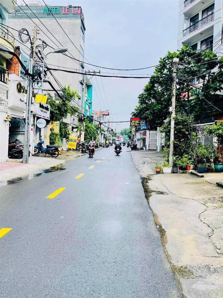 Bán nhà m.tiền,đ.lê lai, q.gò vấp chỉ 4 tỷ hơn , shr, công chứng trong ngày.