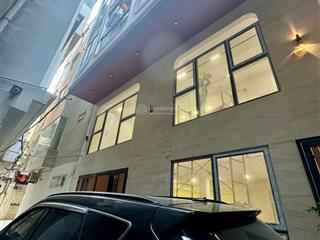 Bán căn hộ ccmn phố hoàng văn thái  thanh xuân 98m  8t  mt8.4m  36 tỷ. oto , doanh thu 2 tỷ/năm