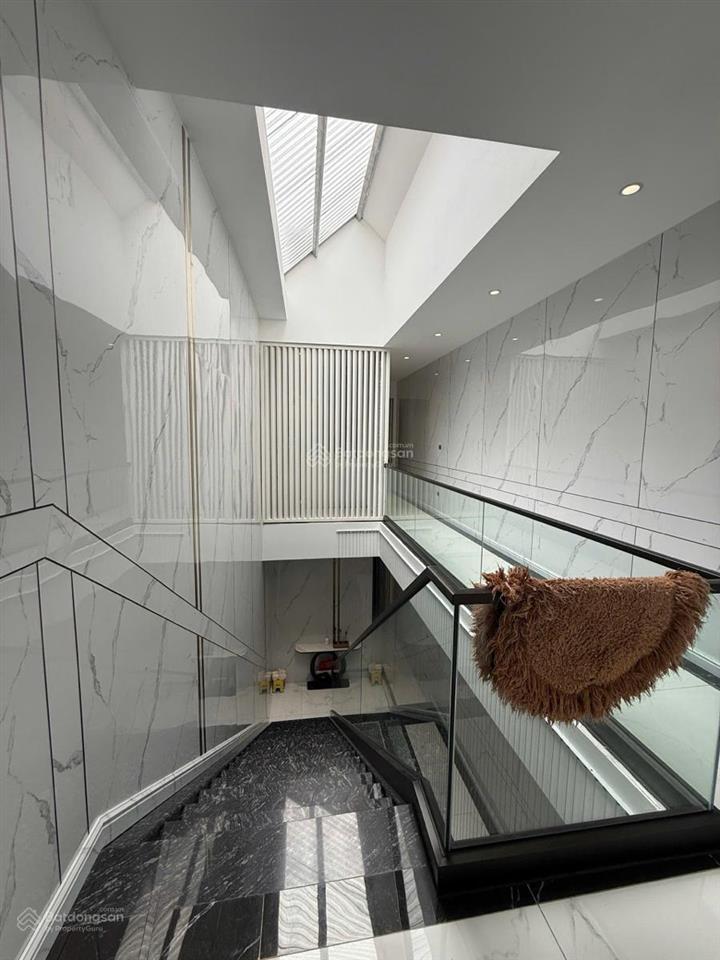 Hiếm ! bán nhà mặt phố ,phố huế  hai bà trưng 150m  6t mt4.3m  157 tỷ .kinh doanh sầm uất