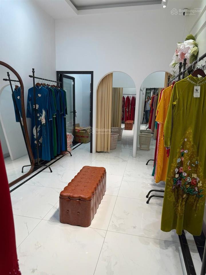 Hiếm ! bán nhà mặt phố ,phố huế  hai bà trưng 150m  6t mt4.3m  157 tỷ .kinh doanh sầm uất