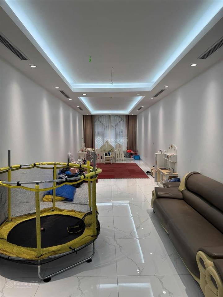 Hiếm ! bán nhà mặt phố ,phố huế  hai bà trưng 150m  6t mt4.3m  157 tỷ .kinh doanh sầm uất