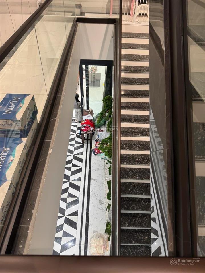 Hiếm ! bán nhà mặt phố ,phố huế  hai bà trưng 150m  6t mt4.3m  157 tỷ .kinh doanh sầm uất