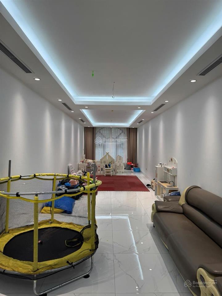 Hiếm ! bán nhà mặt phố ,phố huế  hai bà trưng 150m  6t mt4.3m  157 tỷ .kinh doanh sầm uất