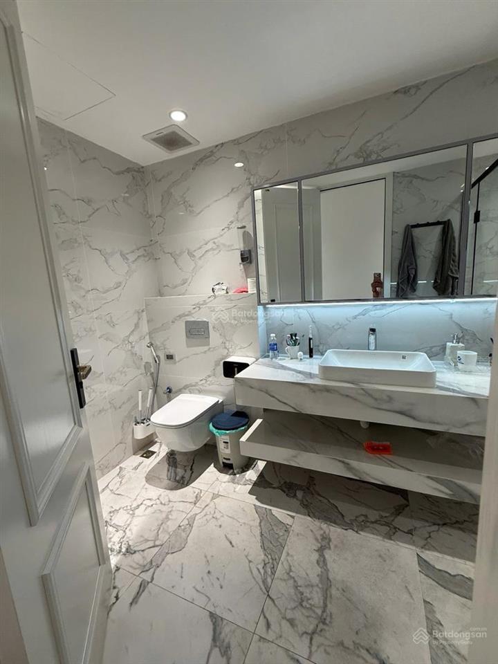 Hiếm ! bán nhà mặt phố ,phố huế  hai bà trưng 150m  6t mt4.3m  157 tỷ .kinh doanh sầm uất