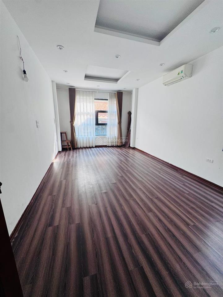 Hiếm ! bán nhà tôn đức thắng  đống đa 40m  6t  mt3.7m  16.1 tỷ . lô góc , kinh doanh , oto tải