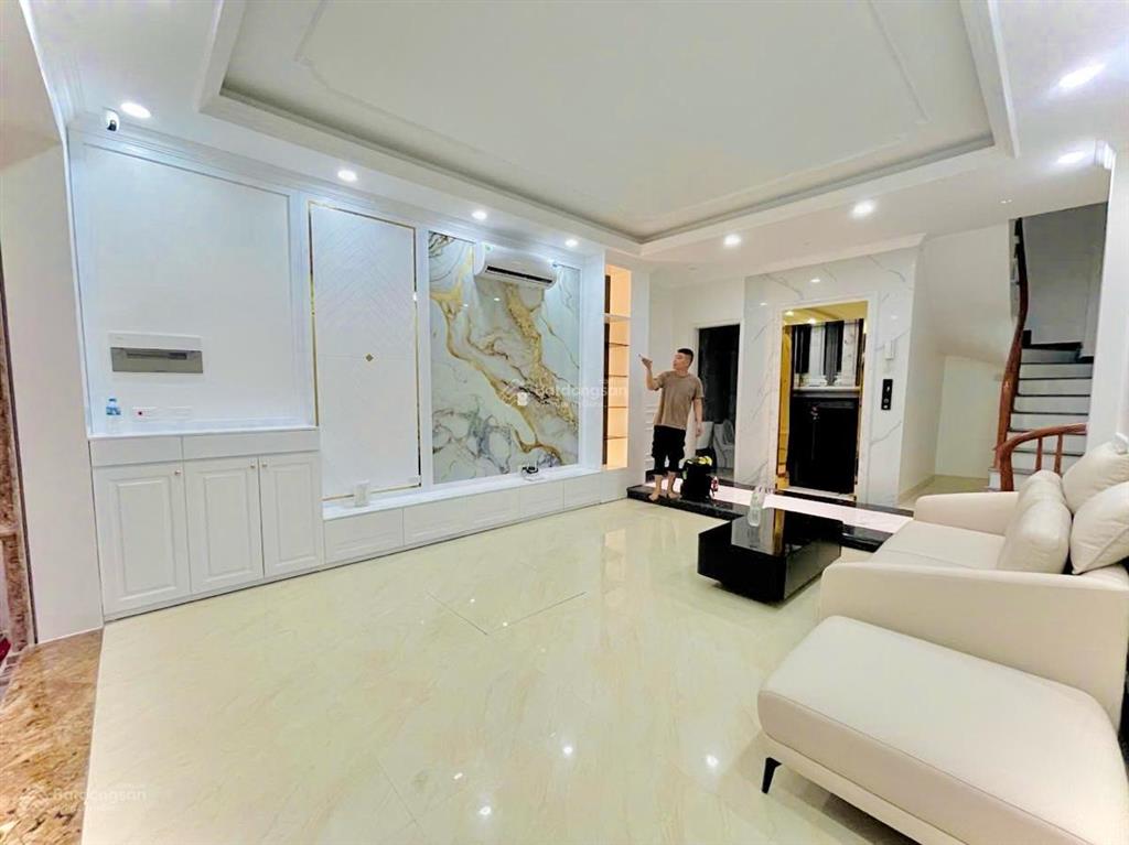 Nhà đẹp , vị trí đỉnh ! bán nhà vĩnh hưng  hoàng mai 46m  6t  mt4.7m  14.8 tỷ . cách mp 10m