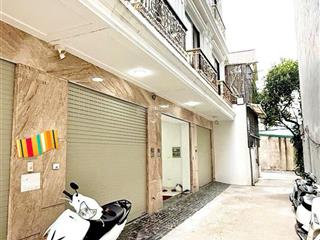 57m2 trung tâm phố cổ ngọc lâm ( x 6 tầng+ thang máy + oto ngủ trong nhà) giá chỉ 20 tỷ.