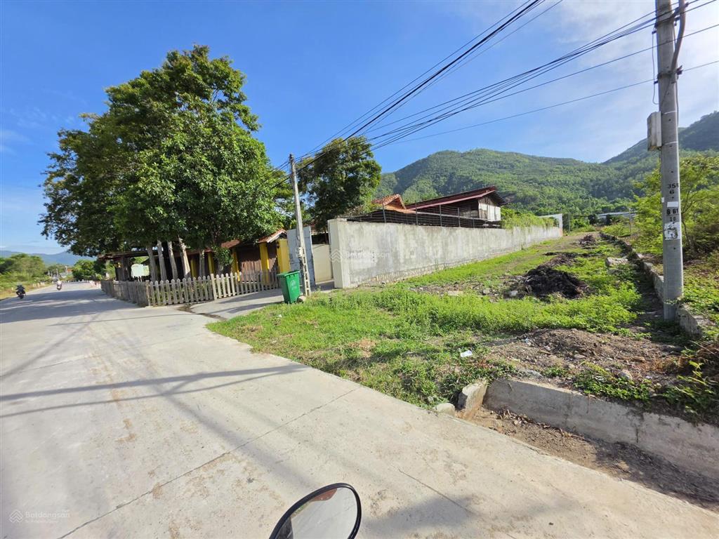 Đất ngang 9.2m mặt tiền đường thái khang, 2 mặt tiền trước sau, có sẵn thổ cư