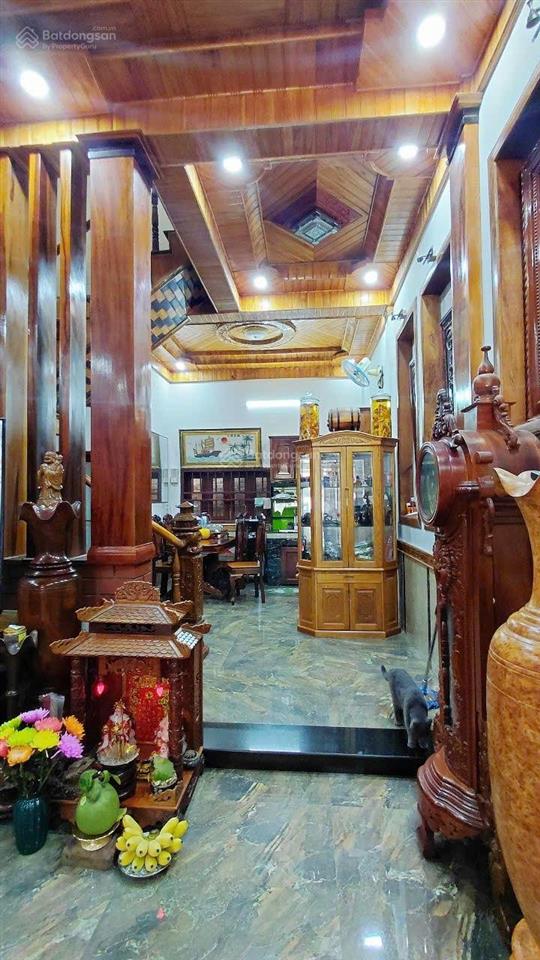 Gấp gấp vip chính chủ, có khách là chốt bán nhà 3 tầng, gần ngã tư, mặt tiền nhựa kinh doanh 15 tỷ