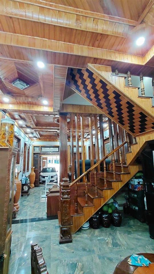 Gấp gấp vip chính chủ, có khách là chốt bán nhà 3 tầng, gần ngã tư, mặt tiền nhựa kinh doanh 15 tỷ