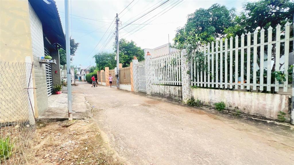 Bán đất p. bảo vinh, 1,28tỷ, 131m2 (5x26m, nở hậu), tại long khánh đồng nai, chính chủ giá cực chất