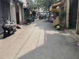 Bán nhà mặt tiền phú nhuận, 3 lầu, ô tô đỗ cửa, giá 3.7 tỷ