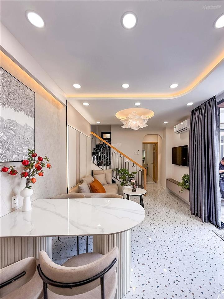 Bán nhà xô viết nghệ tĩnh bình thạnh, gần cầu thị nghè, giáp q1, 36m, 3 tầng, giá 6.25 tỷ tl