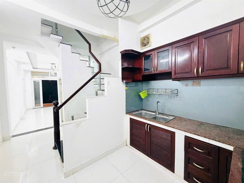 Hẻm ô tô thông, kinh doanh, 45m2, 3 tầng, 4pn, hoàng hoa thám p5 phú nhuận, dòng tiền 22tr/th, 9.2t