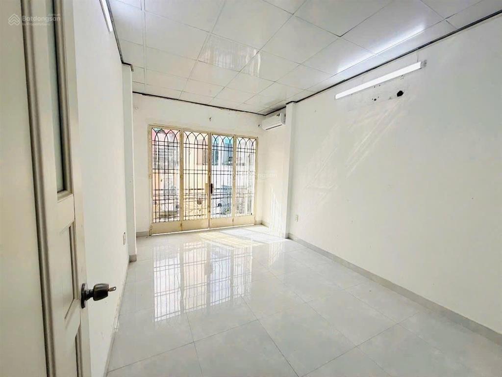 Hẻm ô tô thông, kinh doanh, 45m2, 3 tầng, 4pn, hoàng hoa thám p5 phú nhuận, dòng tiền 22tr/th, 9.2t