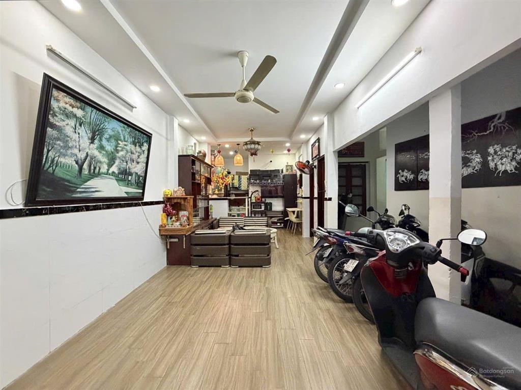Sản phẩm hiếm tiềm năng rạch xuyên tâm, nguyễn xí, p13, bình thạnh 73m2 (6.5x11) 2 tầng 4pn, 6.95tỷ