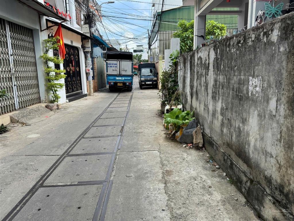 Bán nhà hẻm oto đường hoàng diệu  3 phòng ngủ  nhà đẹp sách vali vô ở