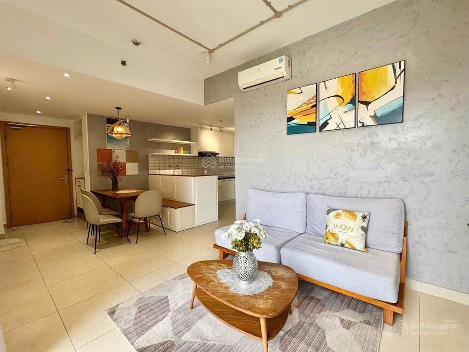 Căn hộ 2 phòng ngủ view sông đang trống sẵn tại masteri giá thuê 23 triệu có suất oto