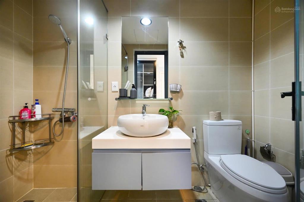 Cho thuê nhanh căn hộ 3 phòng ngủ view hồ bơi tòa t5 masteri thảo điền
