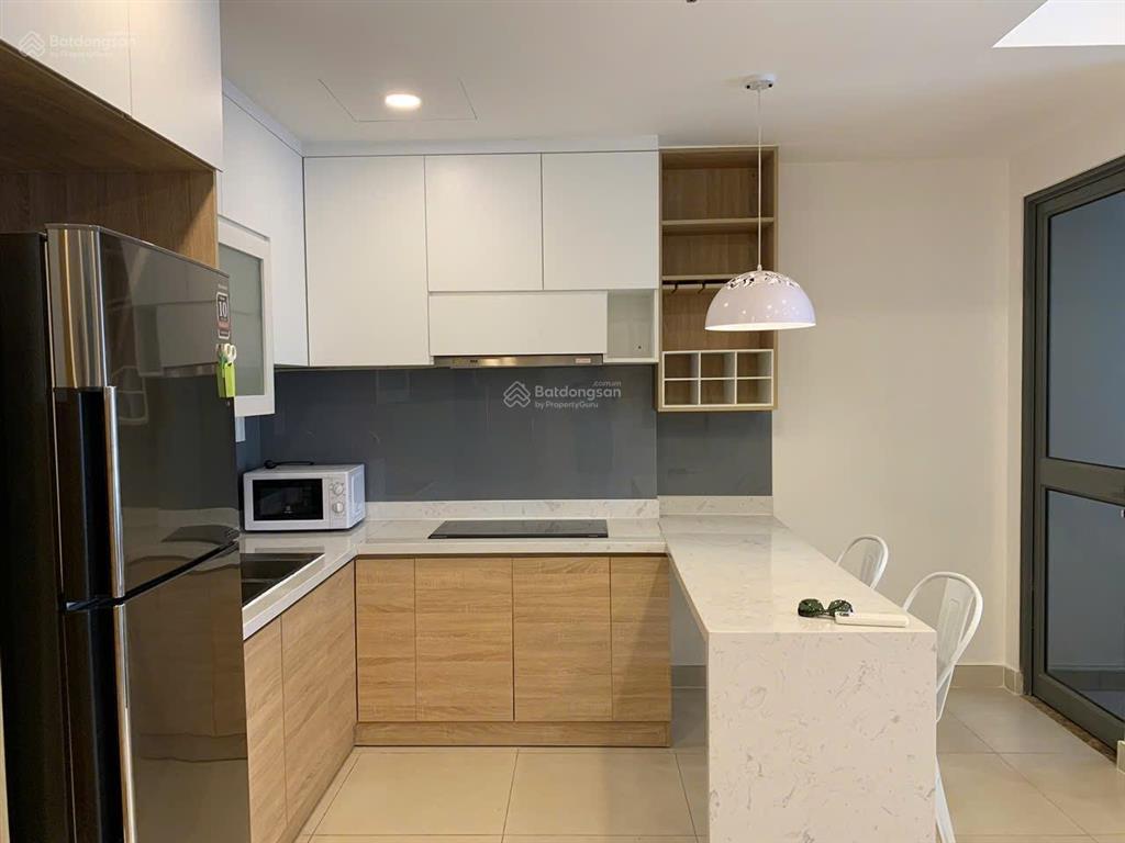 Cho thuê căn hộ 1 phòng ngủ giá 18 triệu bao gồm phí. hỗ trợ xem nhà 24/7