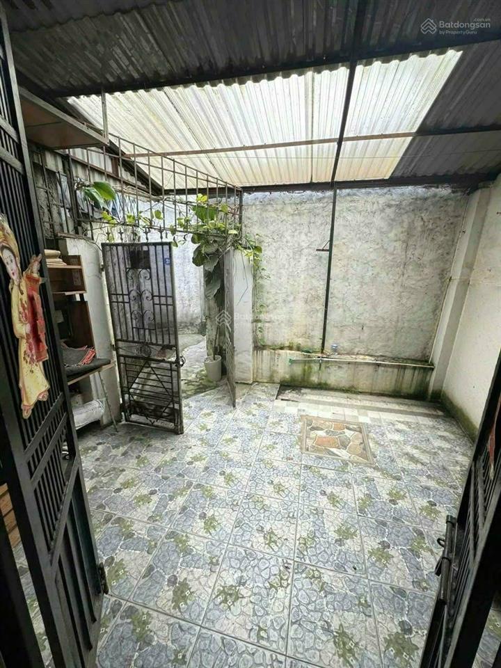 Cho thuê nhà riêng, 45.9m2, nhiều tiện ích tại ngõ 96, xuân khôi, long biên, hà nội