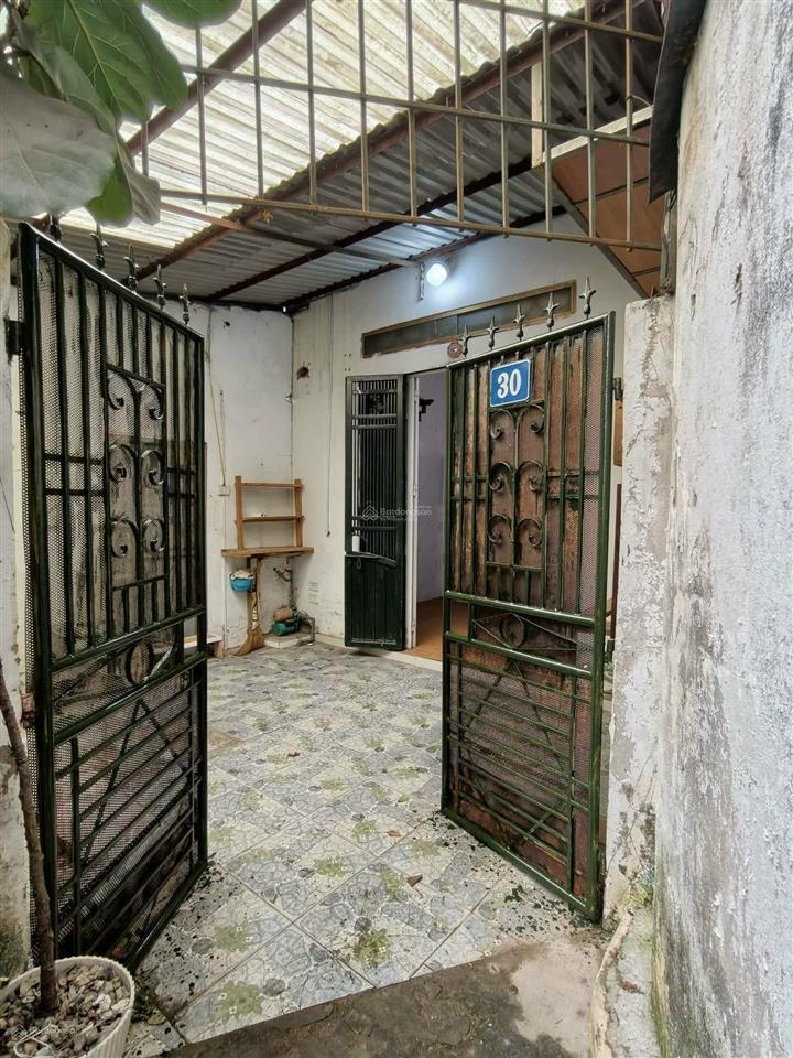 Cho thuê nhà riêng, 45.9m2, nhiều tiện ích tại ngõ 96, xuân khôi, long biên, hà nội